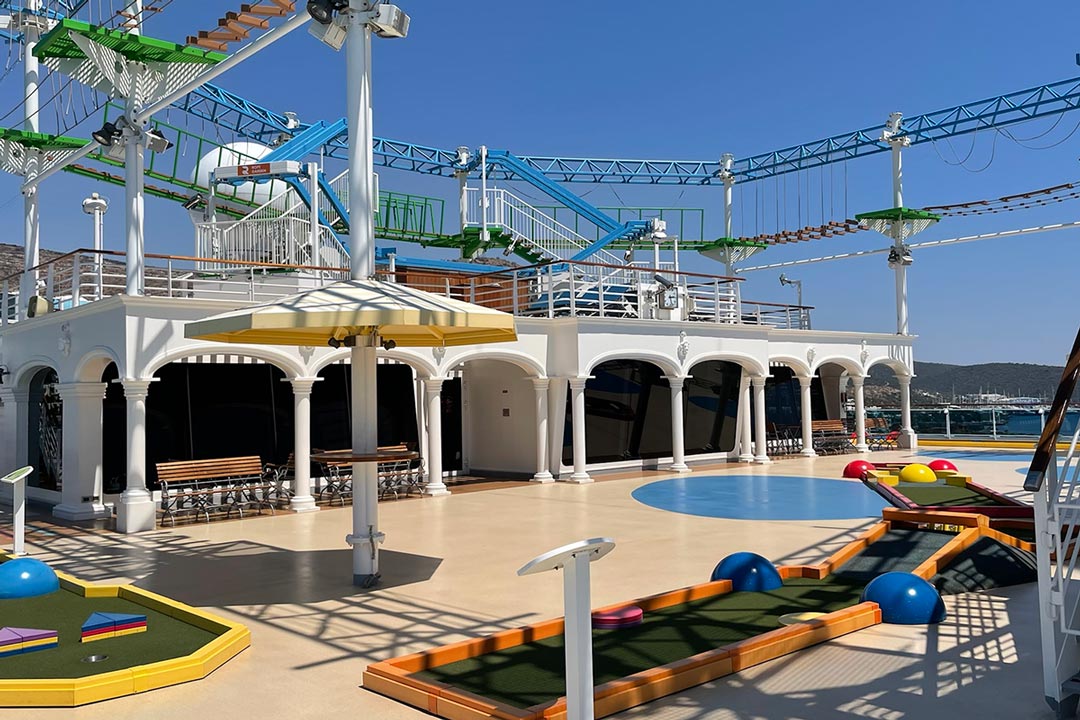 Croaziera 2025 - Caraibe si America Centrala (Portul Canaveral, FL) - Carnival Cruise Line - Carnival Venezia - 14 nopti