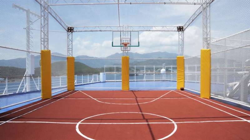 SkyDeck Sports Court & Track